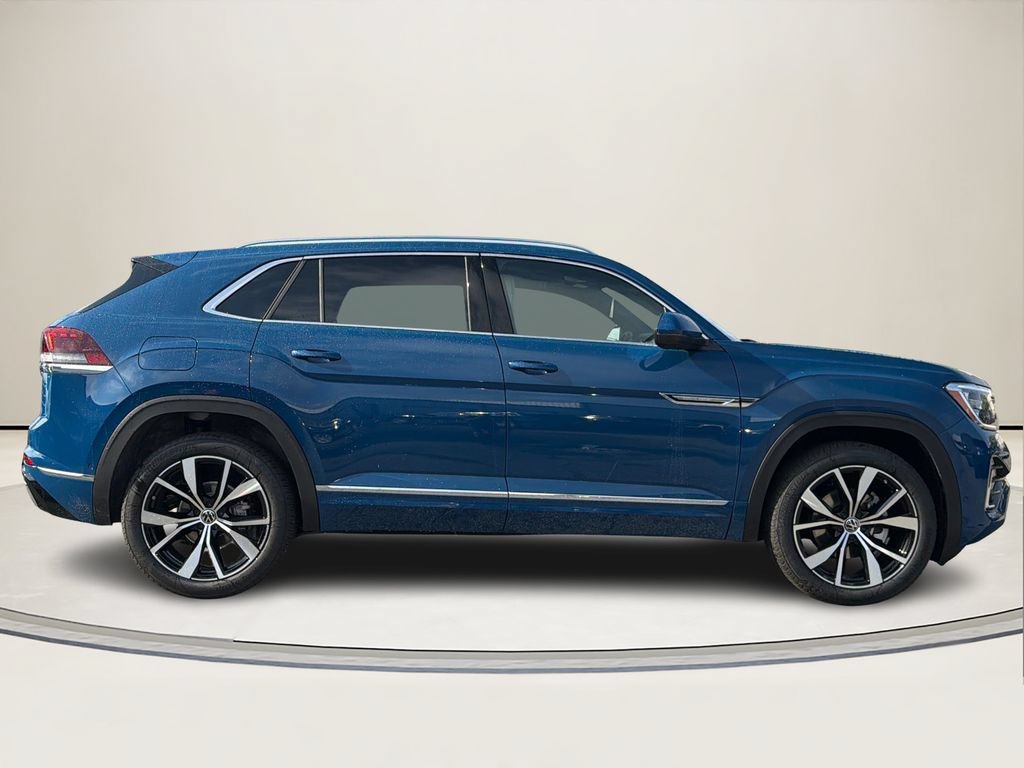 New 2026 Volkswagen Atlas Cross Sport SEL Premium R-Line AWD/4WD image 2