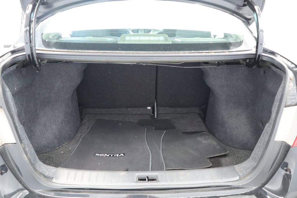 Used 2019 Nissan Sentra SV FWD image 19