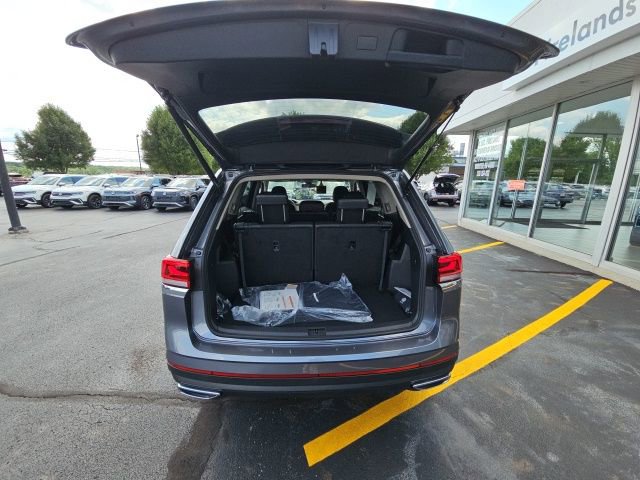Used 2025 Volkswagen Atlas SE AWD/4WD image 19