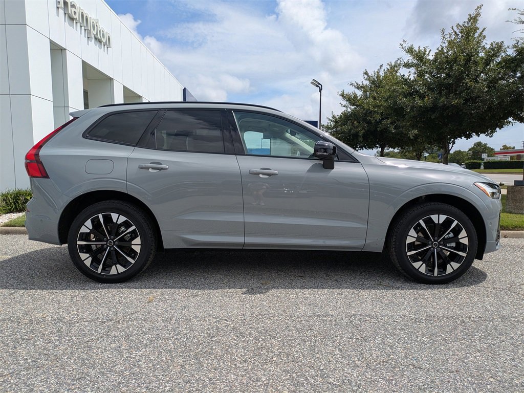 New 2026 Volvo XC60 B5 Ultra w/ Protection Package Premier image 3