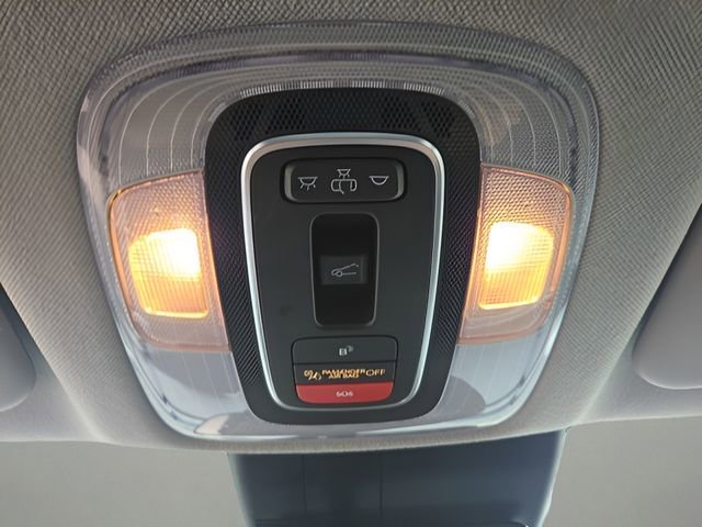 Used 2024 Hyundai Elantra Limited image 18