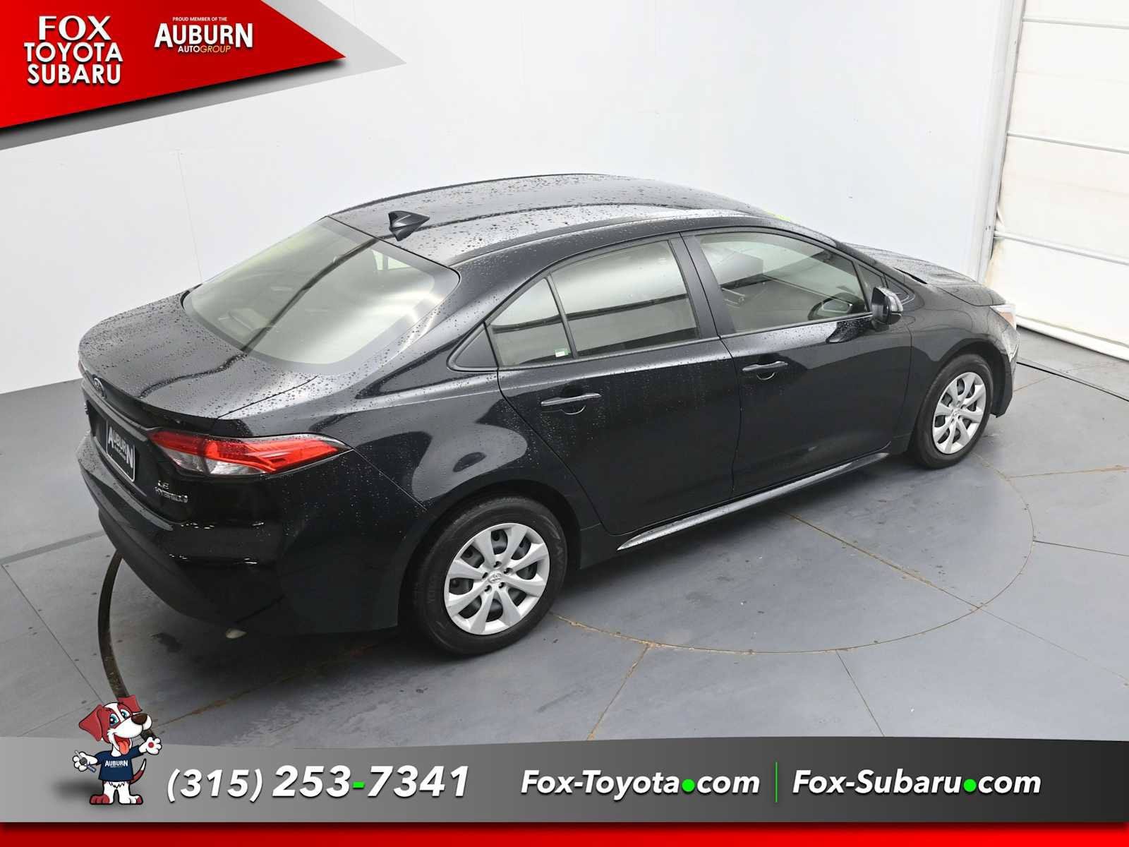 Used 2023 Toyota Corolla LE FWD image 30