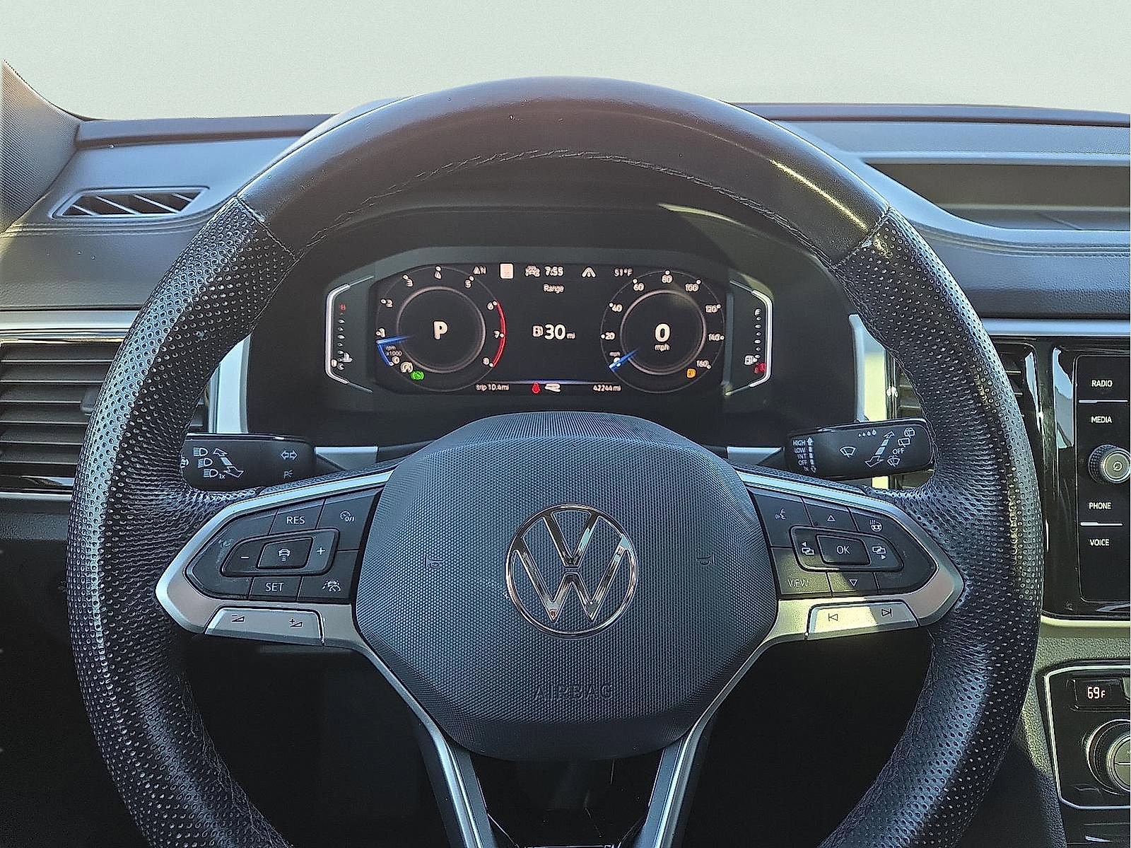 Used 2023 Volkswagen Atlas Cross Sport SEL Premium R-Line image 24