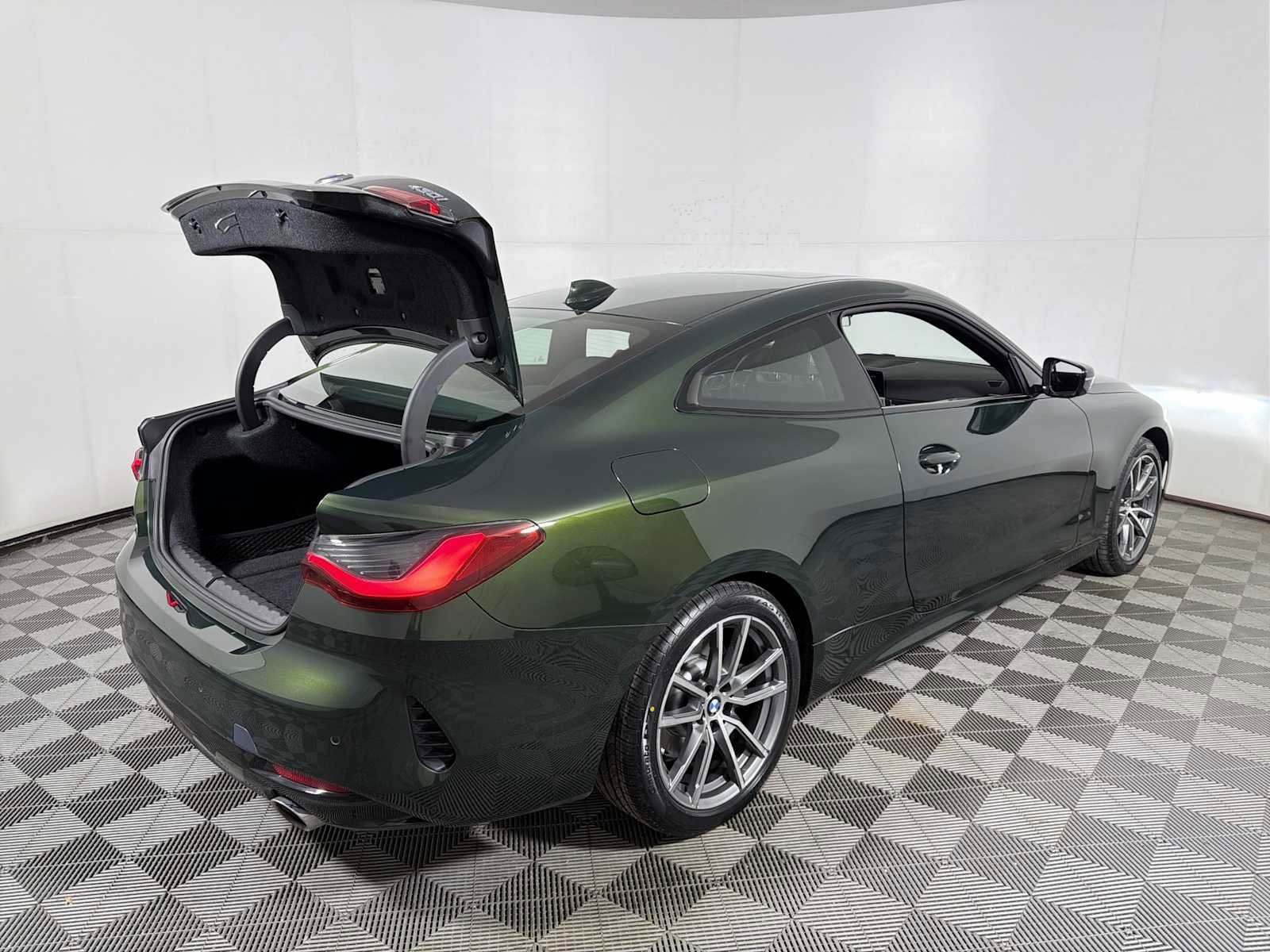 Certified 2023 BMW 430i xDrive Coupe w/ Convenience Package image 24