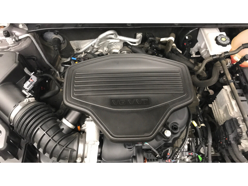 Used 2020 GMC Acadia SLE w/ LPO, Floor Liner Package AWD/4WD image 19