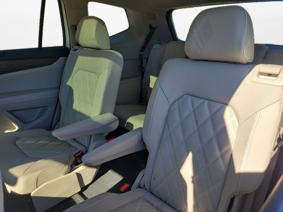 New 2026 Volkswagen Atlas SEL Premium R-Line image 12