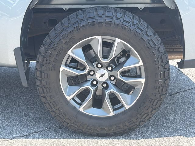 Used 2023 Chevrolet Silverado 1500 RST w/ Convenience Package II AWD/4WD image 21