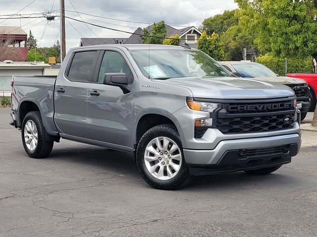 Used 2024 Chevrolet Silverado 1500 Custom image 2