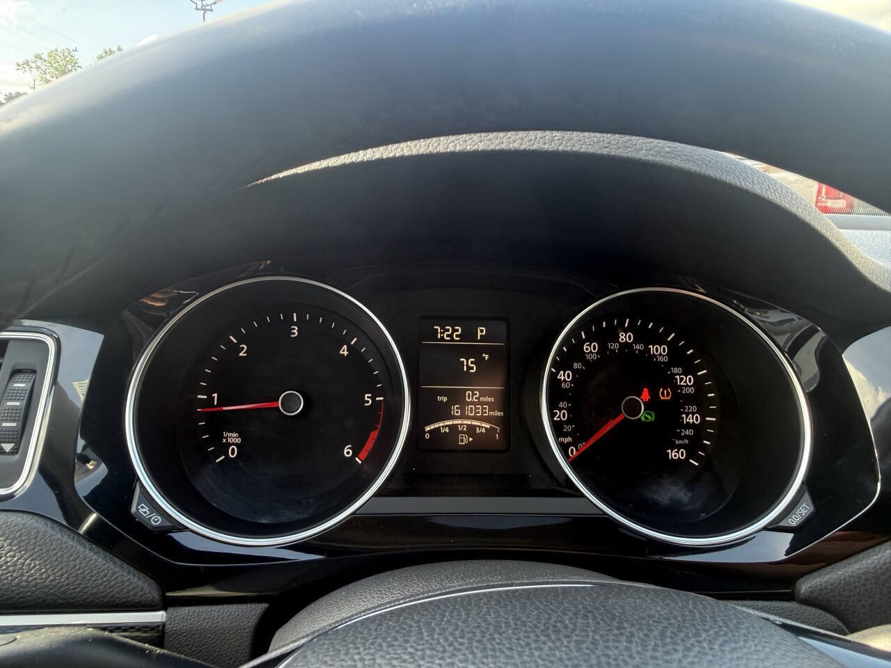Used 2015 Volkswagen Jetta TDI SEL FWD image 33