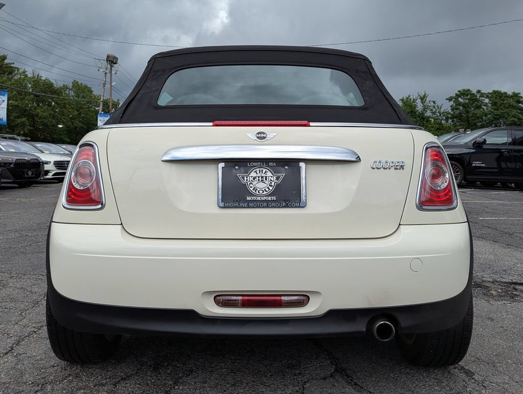 Used 2011 MINI Cooper Convertible FWD image 10