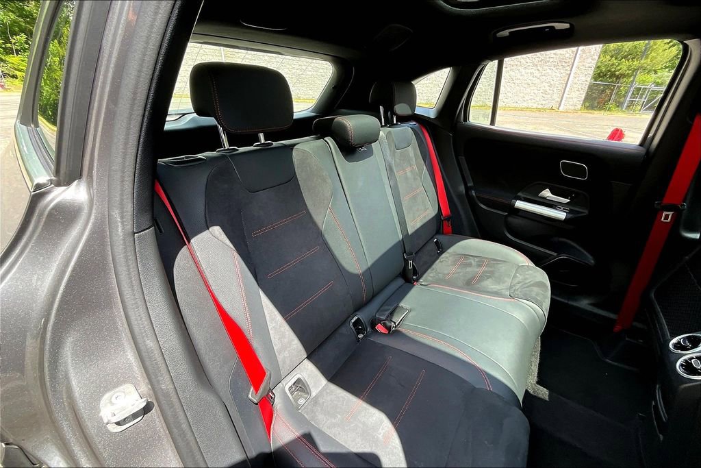 Certified 2025 Mercedes-Benz GLA 35 AMG 4MATIC image 29