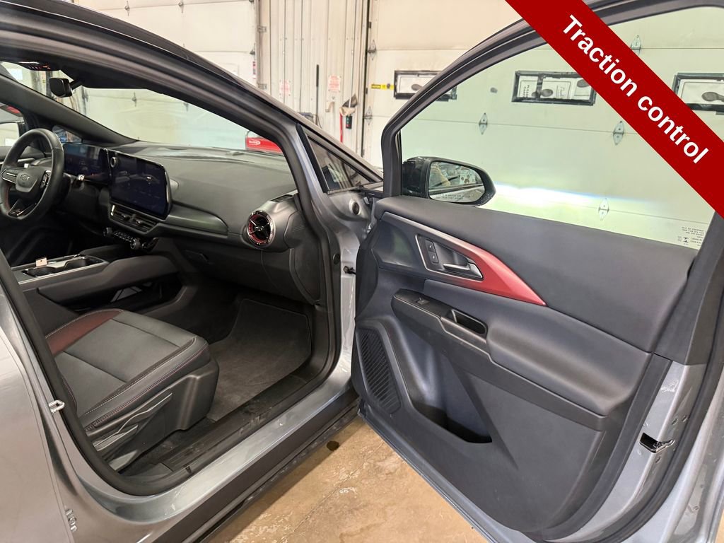 Used 2024 Chevrolet Equinox EV RS w/ LPO, Trailering Package FWD image 46