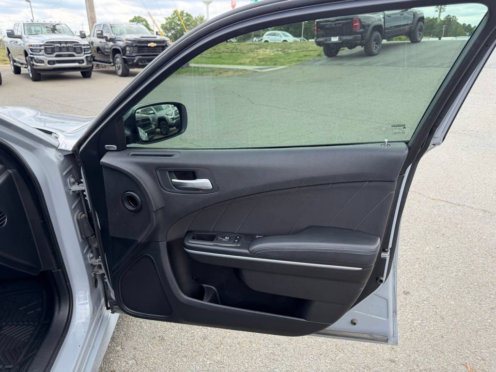 Used 2022 Dodge Charger Scat Pack RWD image 30