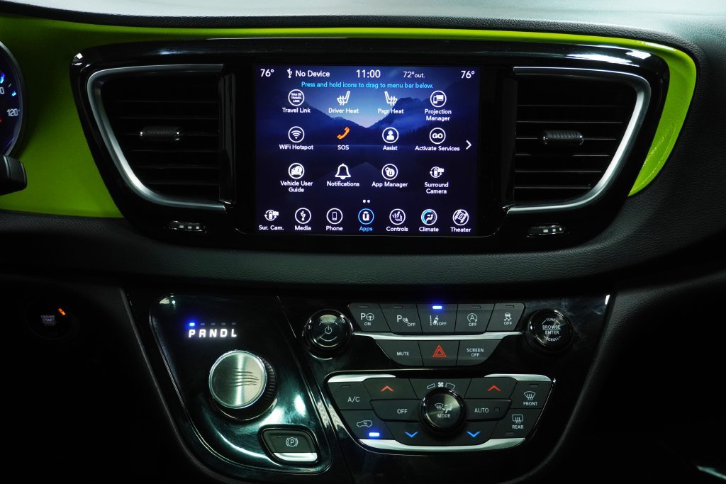 Used 2019 Chrysler Pacifica Touring-L FWD image 22