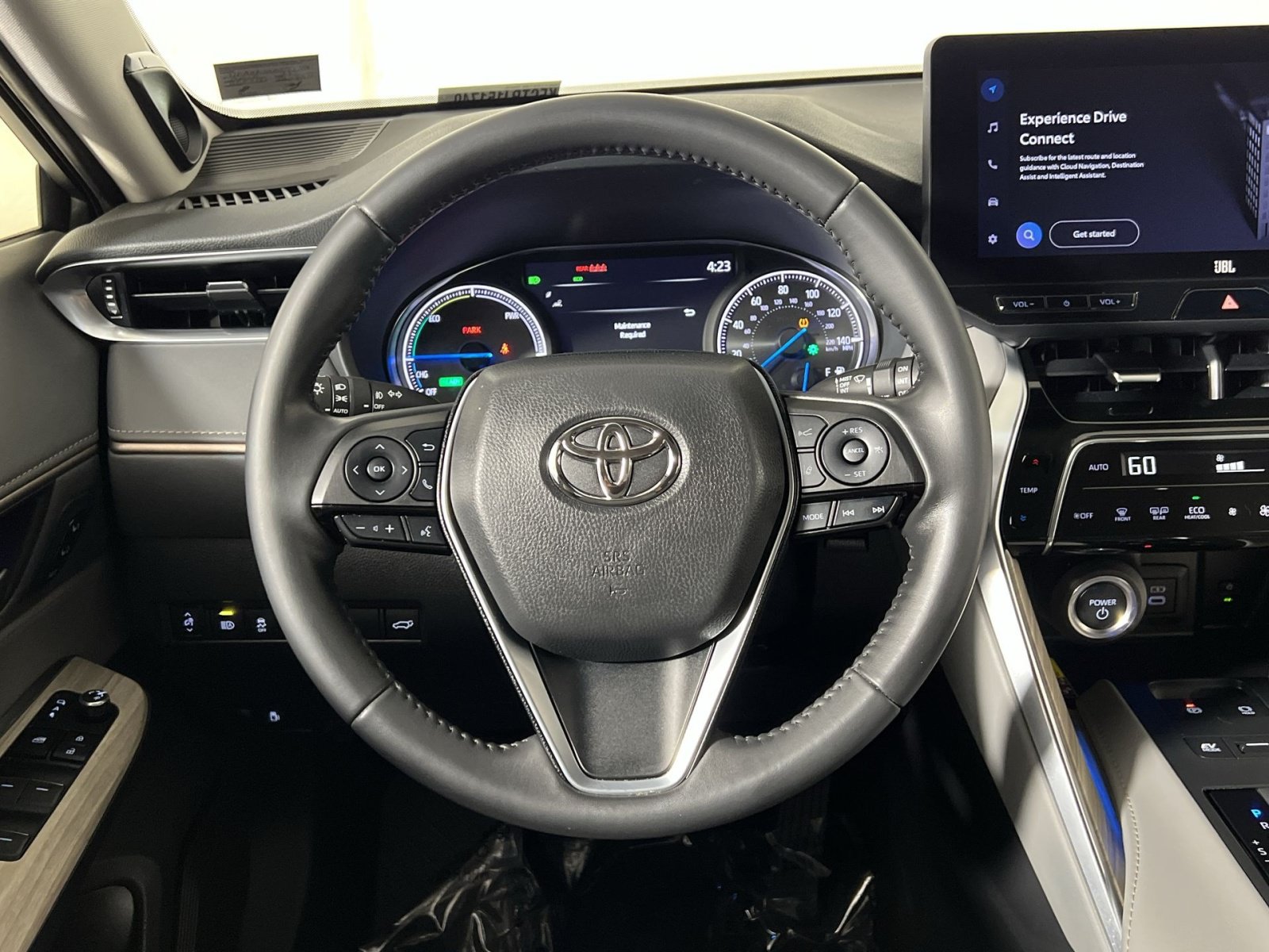 Used 2023 Toyota Venza XLE AWD/4WD image 16
