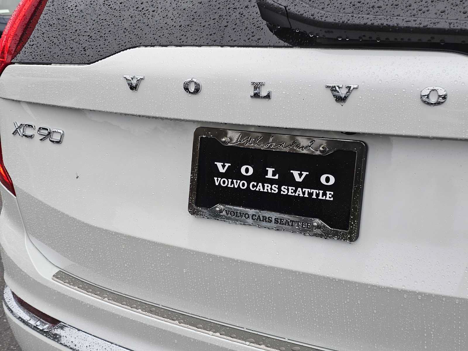 New 2025 Volvo XC90 B6 Plus w/ Protection Package Premier AWD/4WD image 16