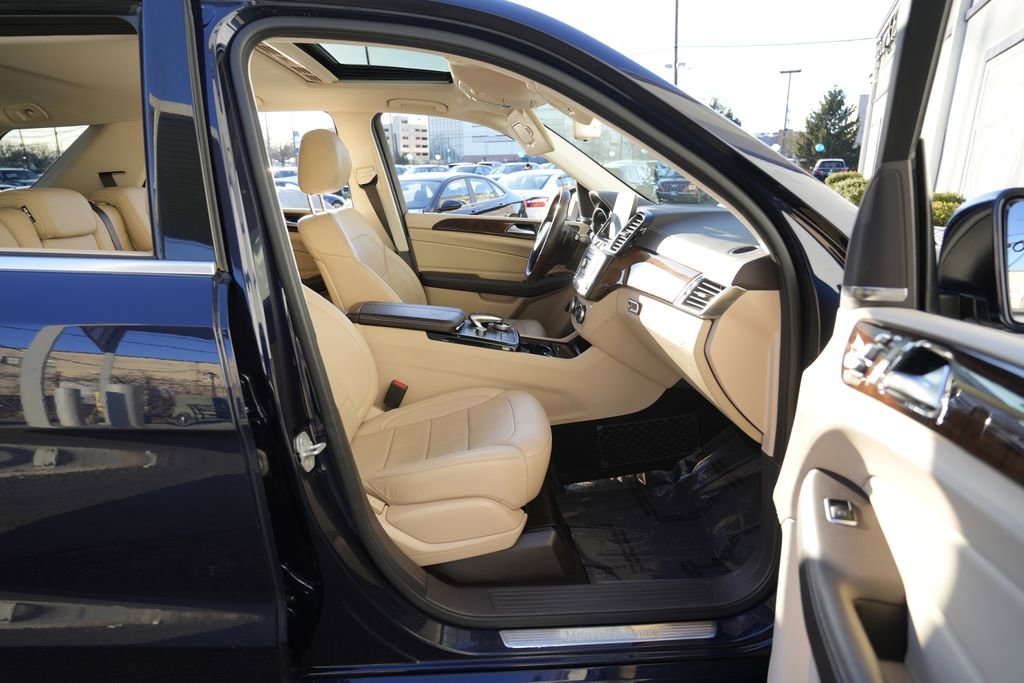 Used 2017 Mercedes-Benz GLE 400 4MATIC image 36