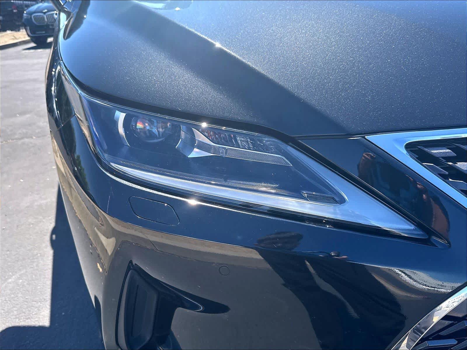 Used 2021 Lexus RX 350L Premium w/ Premium Package AWD/4WD image 34
