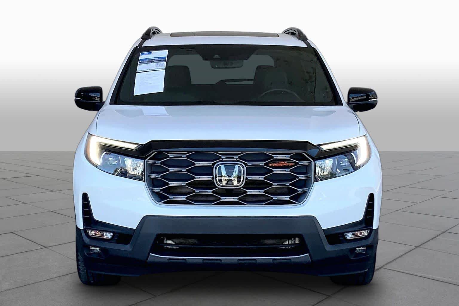Used 2023 Honda Passport TrailSport image 4