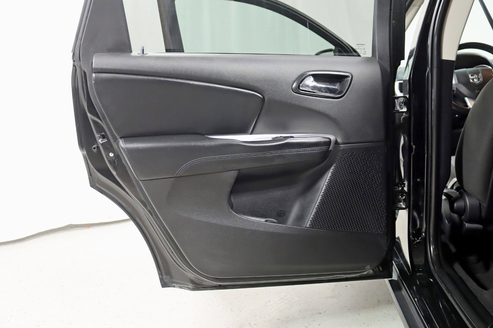 Used 2020 Dodge Journey SE w/ SE Popular Equipment Group image 31