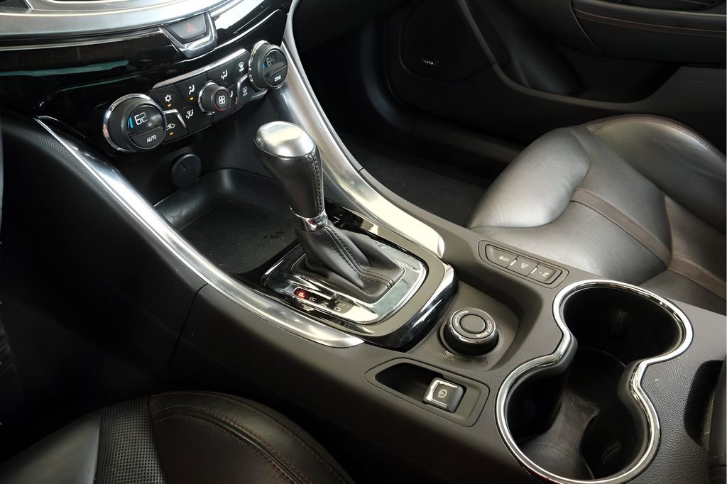 Used 2017 Chevrolet SS RWD image 18