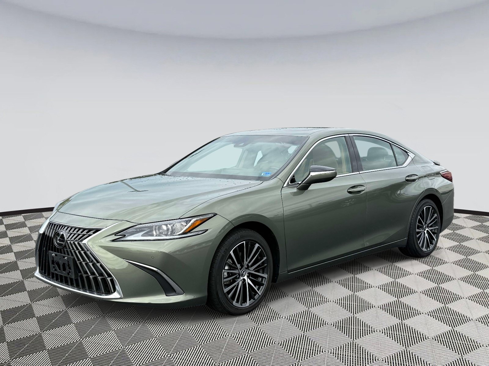 Used 2024 Lexus ES 300h w/ Premium Package FWD image 5