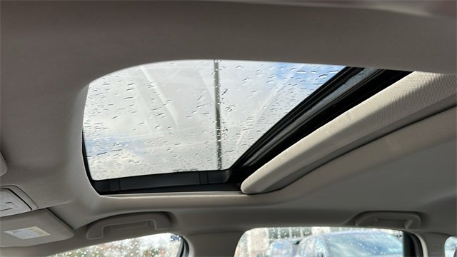 Certified 2025 Acura TLX w/ Technology Package image 12