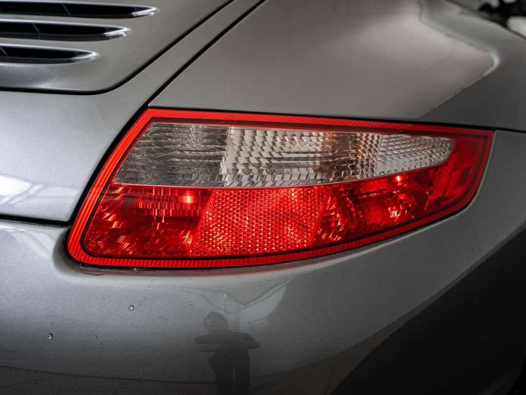 Used 2005 Porsche 911 Carrera RWD image 14