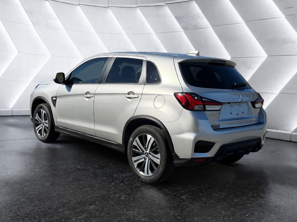 Used 2025 Mitsubishi Outlander Sport AWD image 4