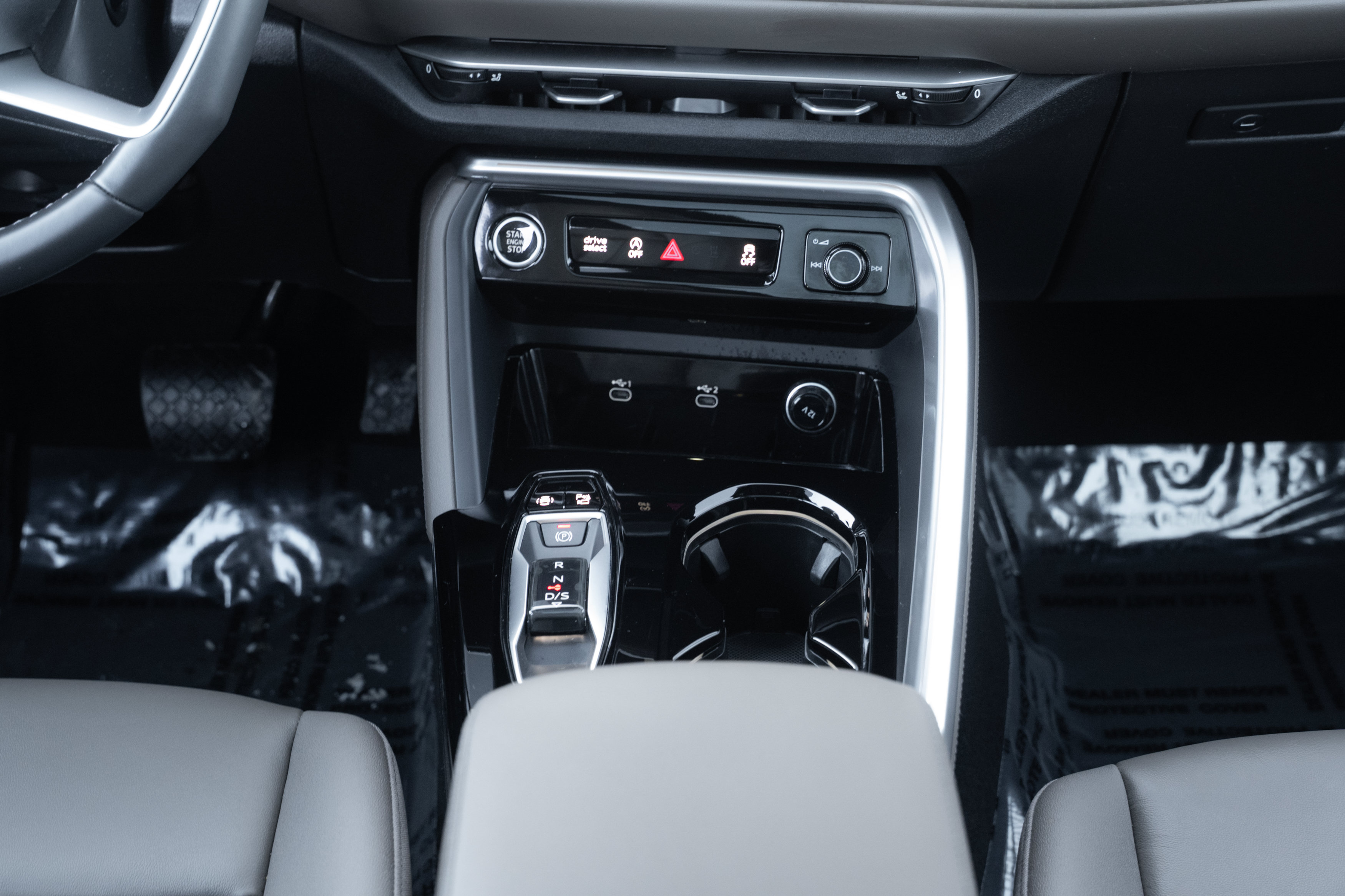 Certified 2025 Audi Q5 Premium w/ Premium Plus AWD/4WD image 16
