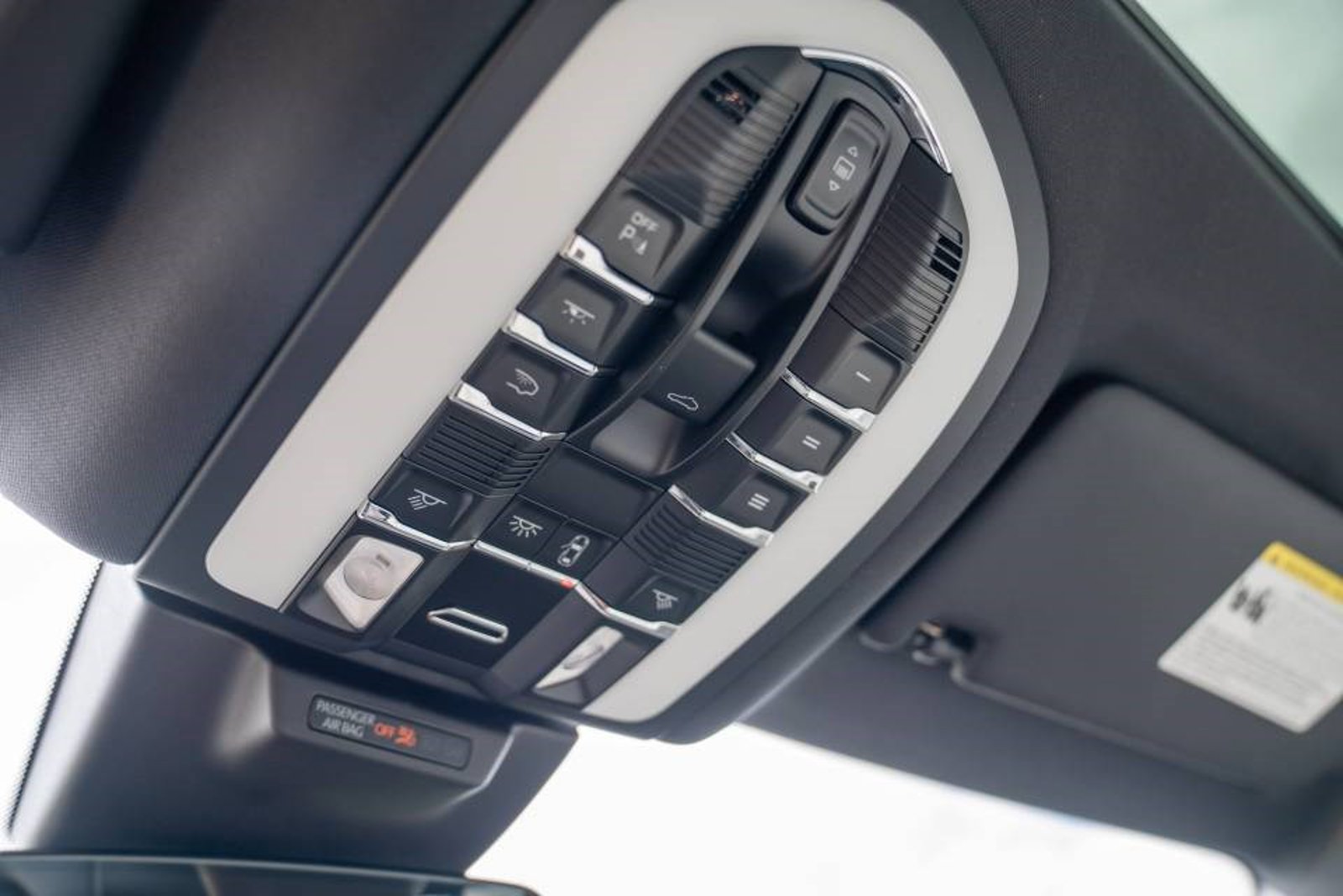 New 2026 Porsche Macan AWD/4WD image 21