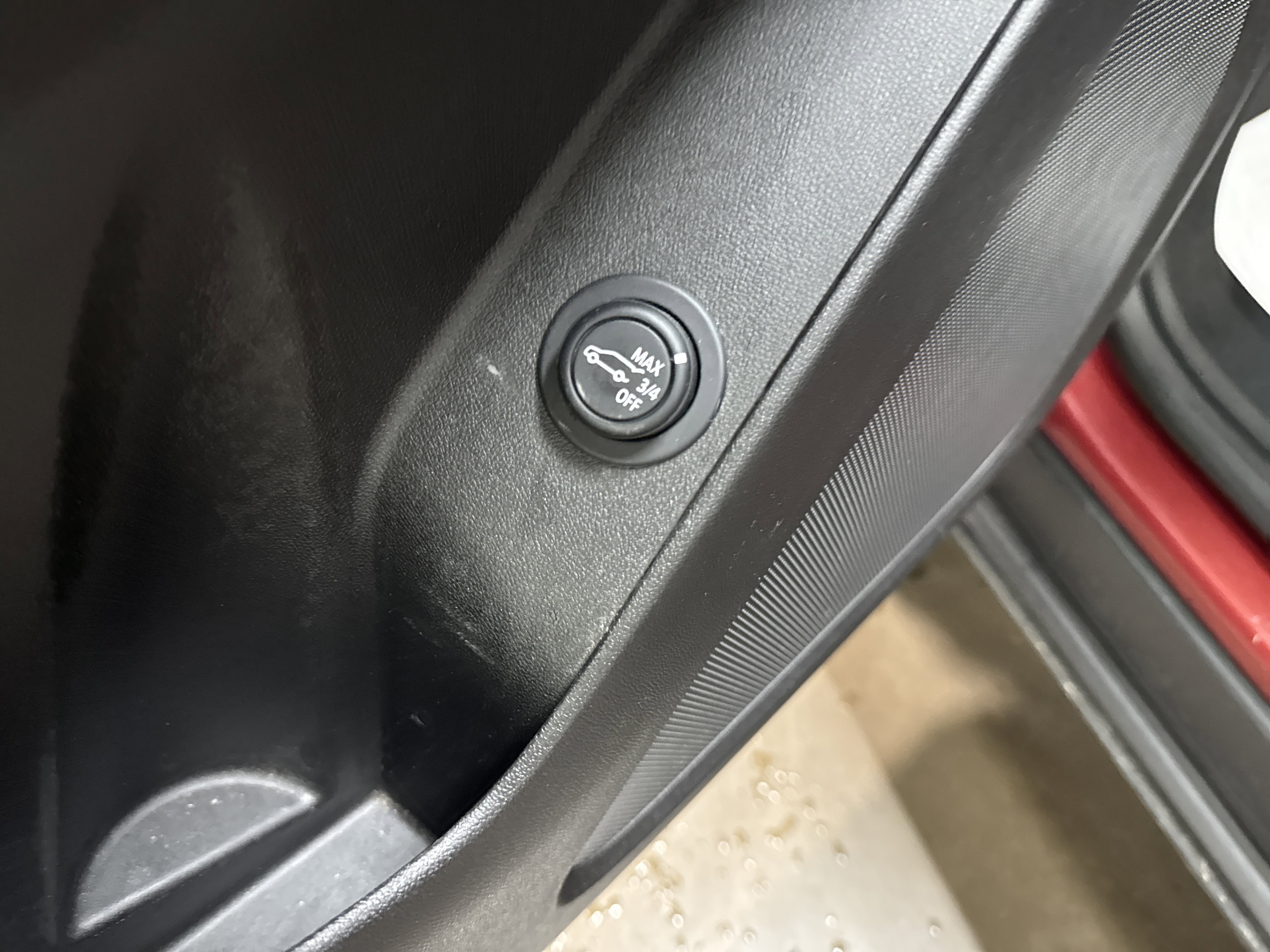 Used 2021 Chevrolet Equinox LT image 25