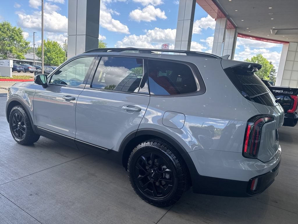Used 2024 Kia Telluride SX Prestige X-Pro AWD/4WD image 2