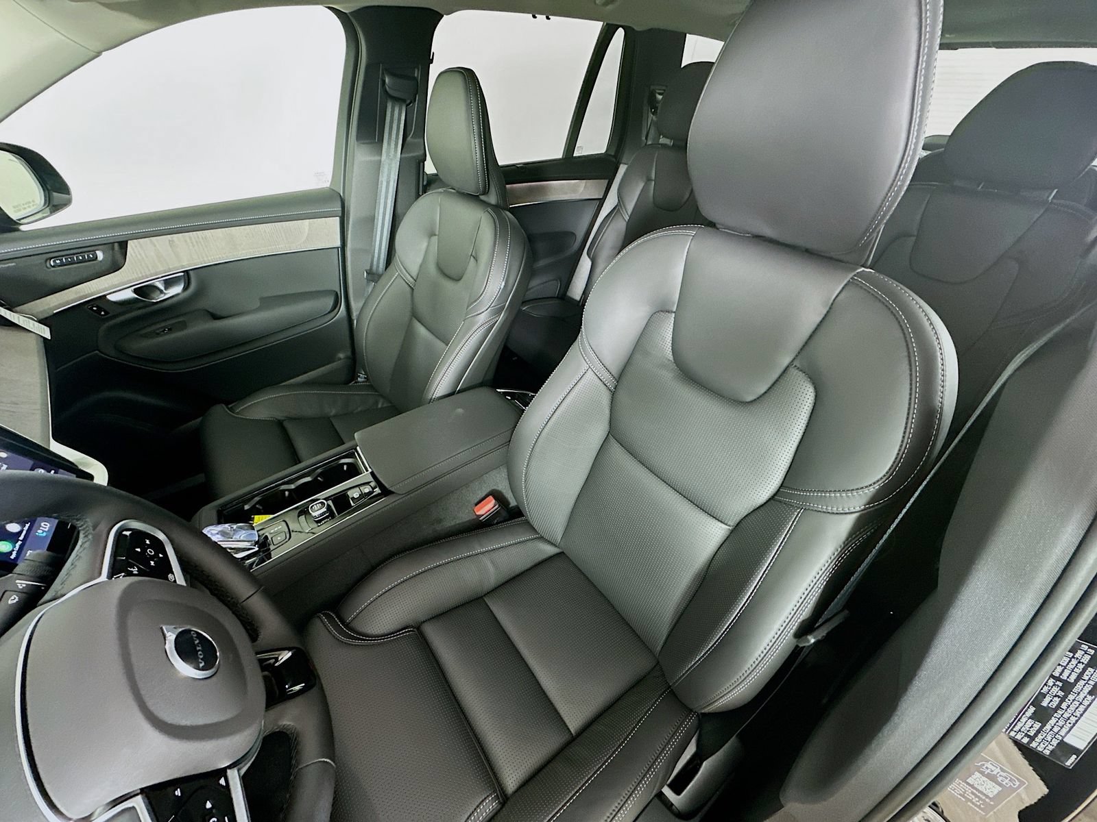 New 2026 Volvo XC90 T8 Ultra w/ Protection Package AWD/4WD image 33