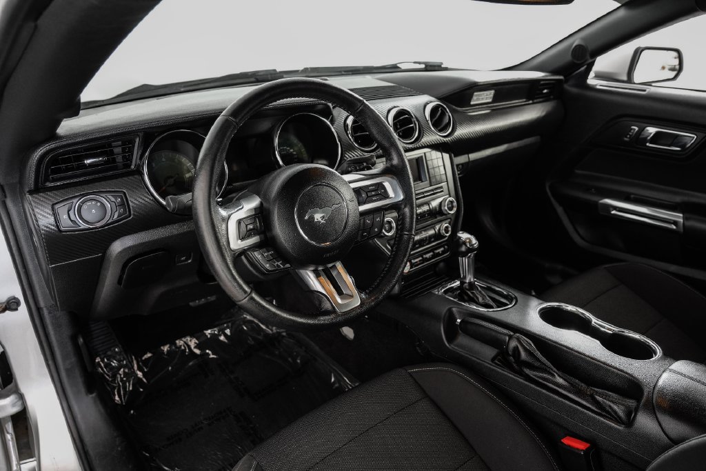 Used 2016 Ford Mustang Coupe w/ Equipment Group 051A RWD image 2