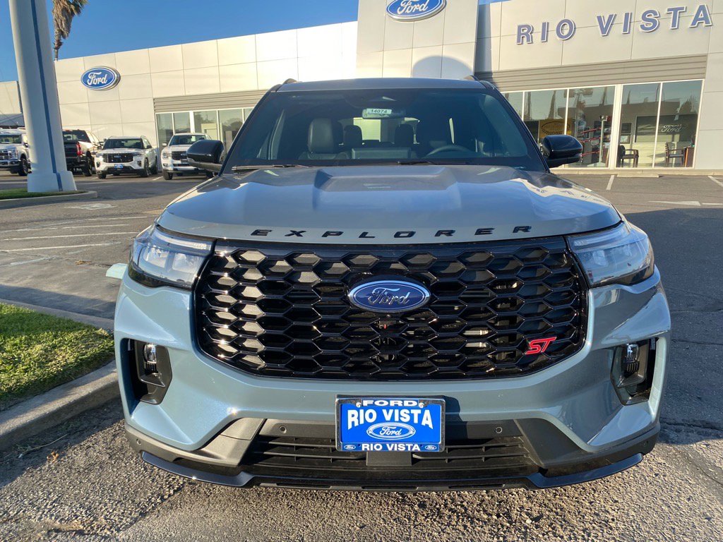 New 2025 Ford Explorer ST image 13