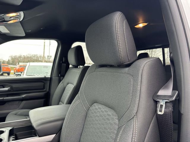 New 2026 RAM 1500 Express AWD/4WD image 12