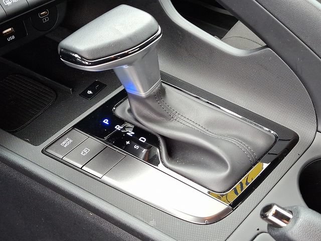 Certified 2025 Hyundai Elantra Sport FWD image 14