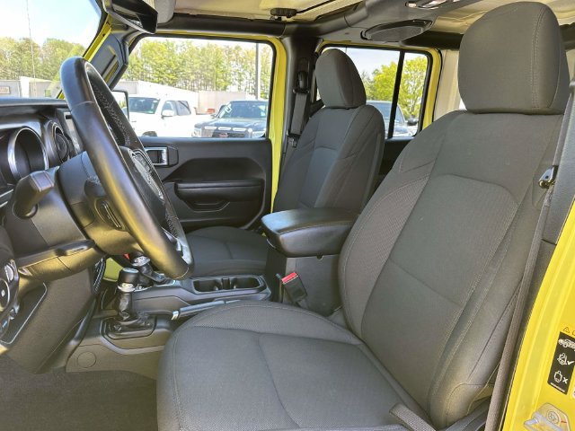 Used 2023 Jeep Wrangler Unlimited w/ Cold Weather Group AWD/4WD image 16