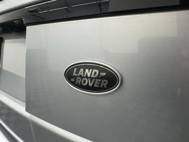 Used 2017 Land Rover Range Rover HSE image 41