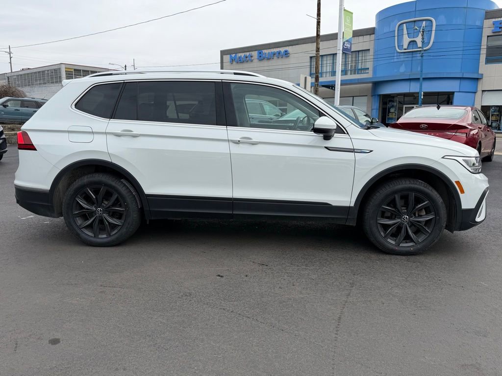 Used 2024 Volkswagen Tiguan Wolfsburg Edition image 18