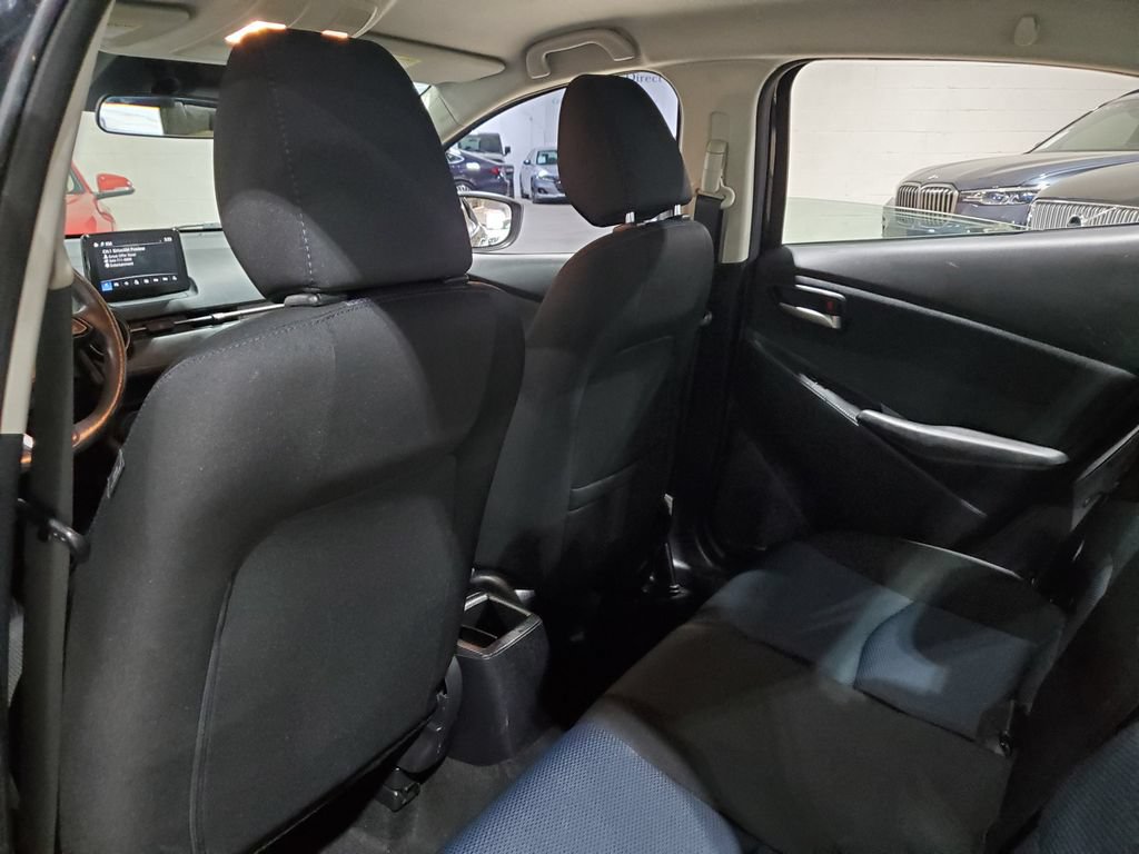 Used 2019 Toyota Yaris LE FWD image 22