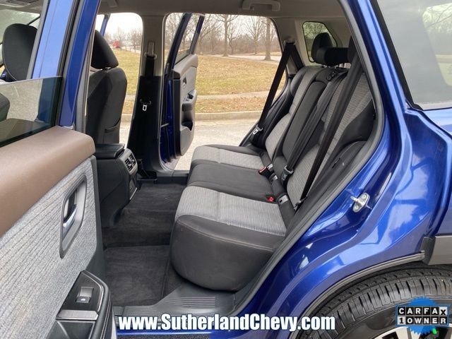 Used 2023 Nissan Rogue SV AWD/4WD image 32