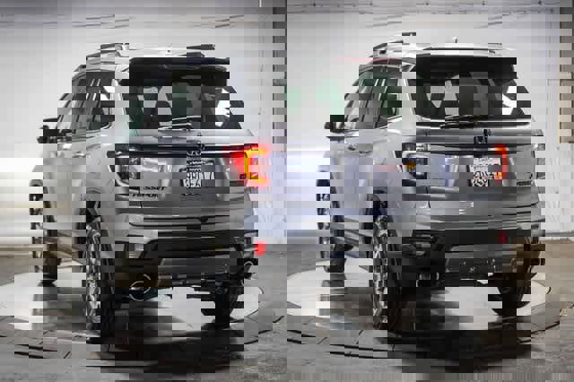 Used 2022 Honda Passport TrailSport image 2