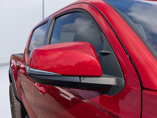 Used 2018 Toyota Tacoma TRD Off-Road AWD/4WD image 11