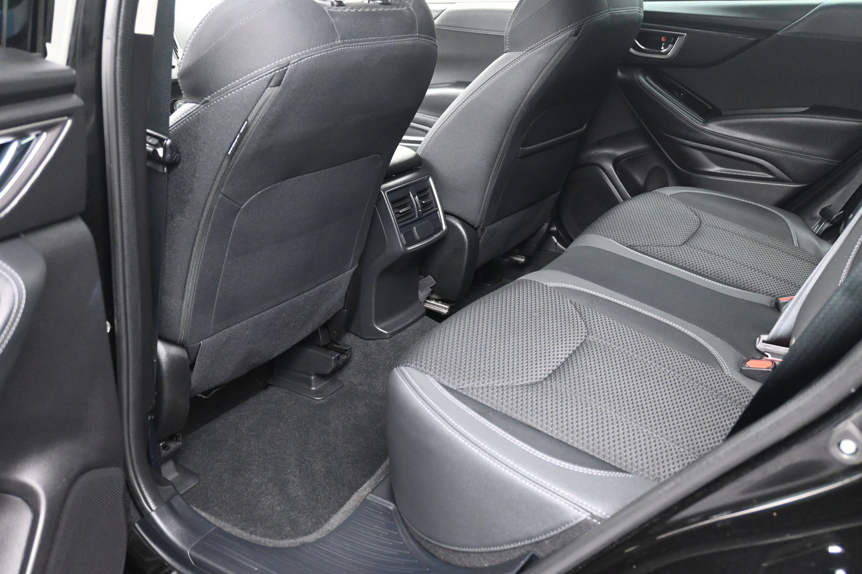 Used 2024 Subaru Forester Premium AWD/4WD image 22