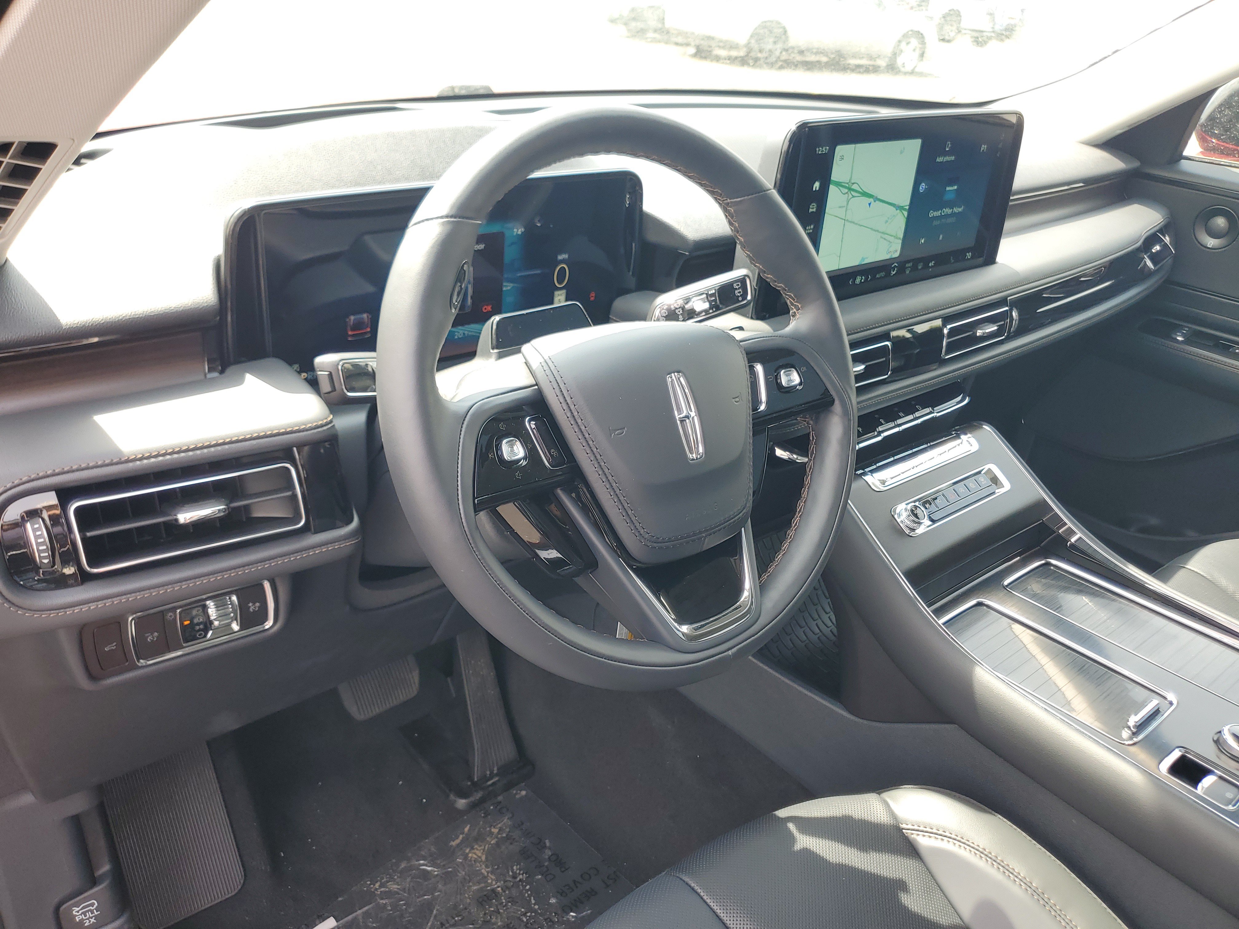 New 2026 Lincoln Aviator Reserve w/ Jet Appearance Package AWD/4WD image 11