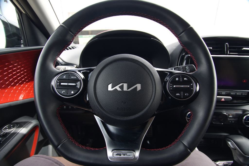 Used 2023 Kia Soul GT-Line FWD image 20