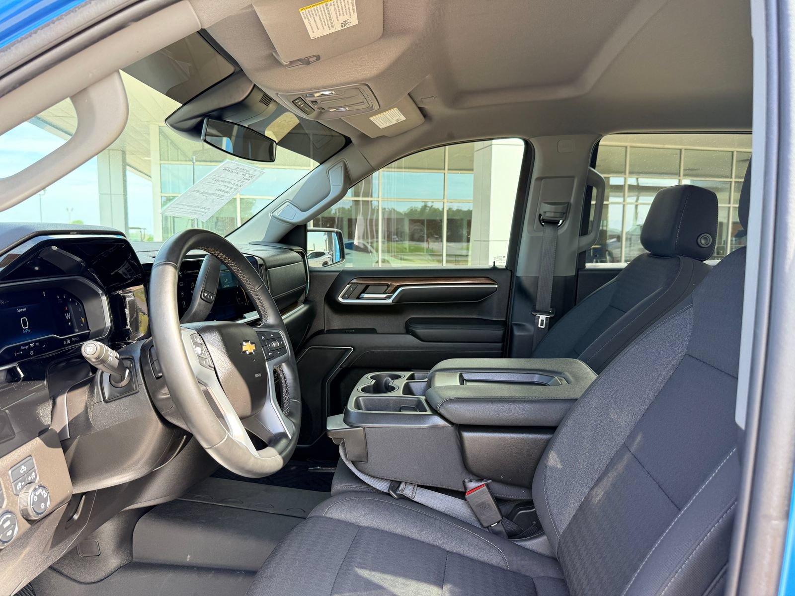 Used 2023 Chevrolet Silverado 1500 LT AWD/4WD image 11