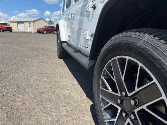 Certified 2023 Jeep Wrangler Unlimited Sahara AWD/4WD image 34